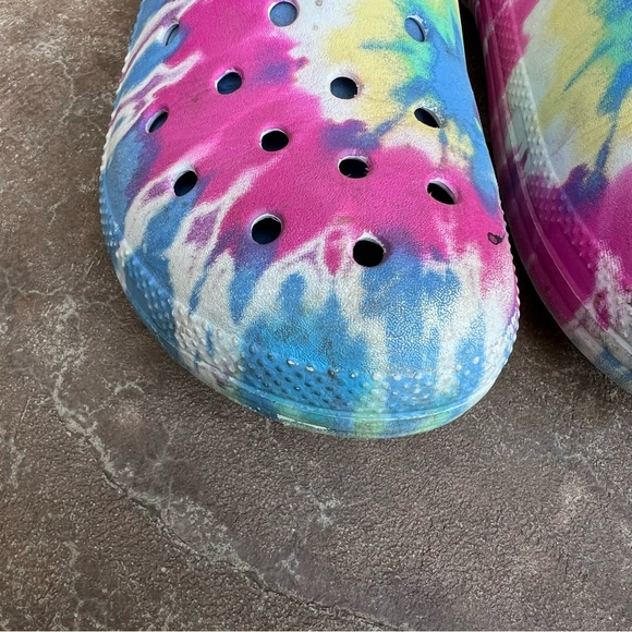 Crocs Classic Lined Tie Dye Clogs Sz 9 - Picture 4 of 10